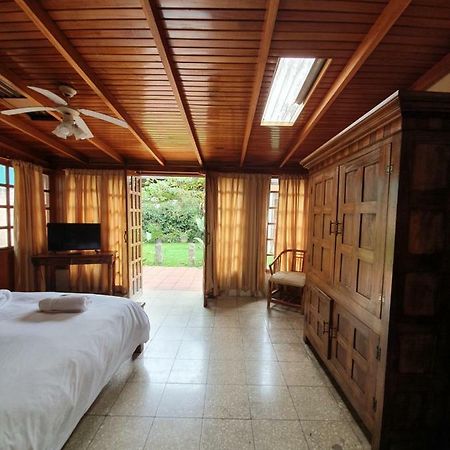 Turrialba Bed & Breakfast Exterior foto