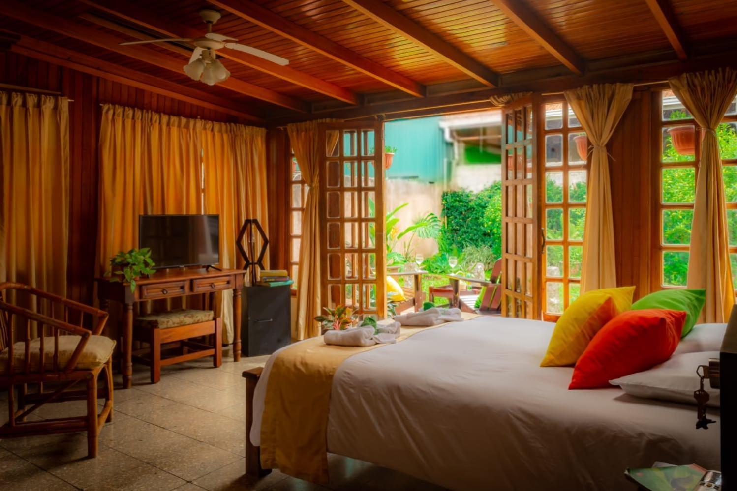 Turrialba Bed & Breakfast Exterior foto