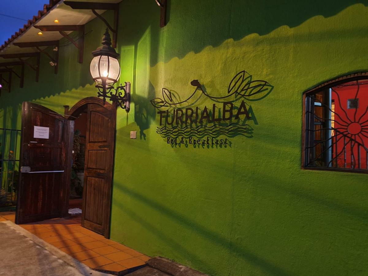Turrialba Bed & Breakfast Exterior foto